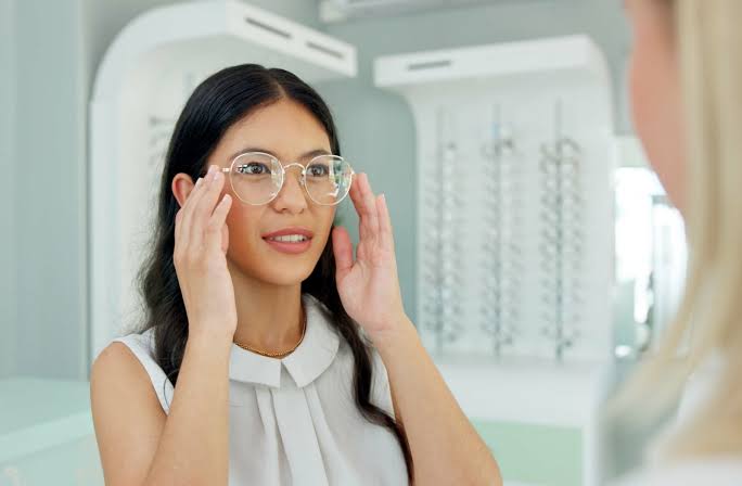 Find Your Perfect Frame: A Guide to Designer Eyeglasses in East York